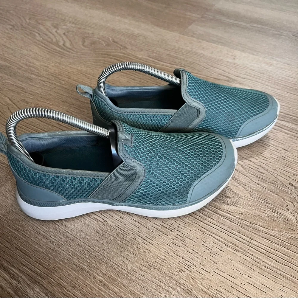 Vionic‎ Julianna Pro Sage Mesh size 6.5